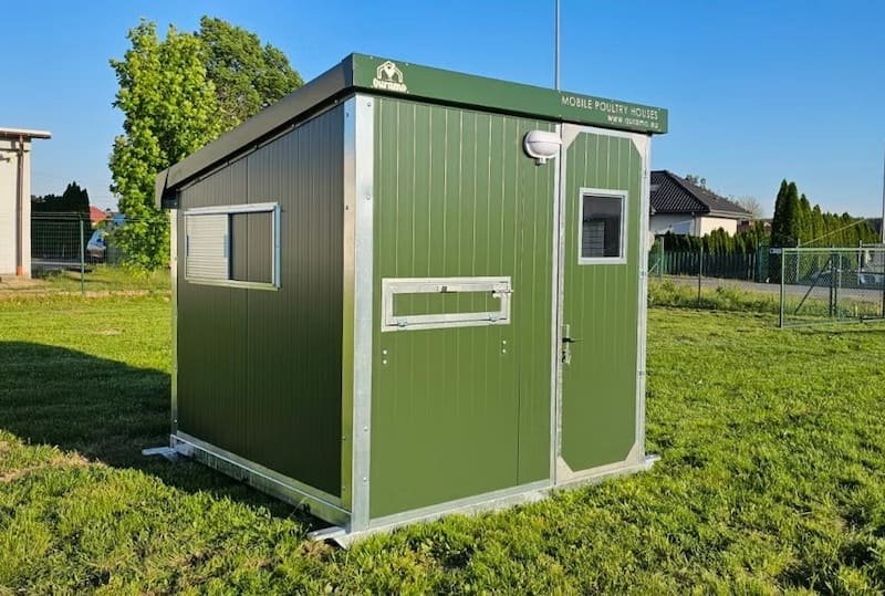 Quramo Q40 mobili vištidė iki 50 vištų ekologiškam ūkiui – MB Vakruška, oficialus atstovas Baltijos šalyse